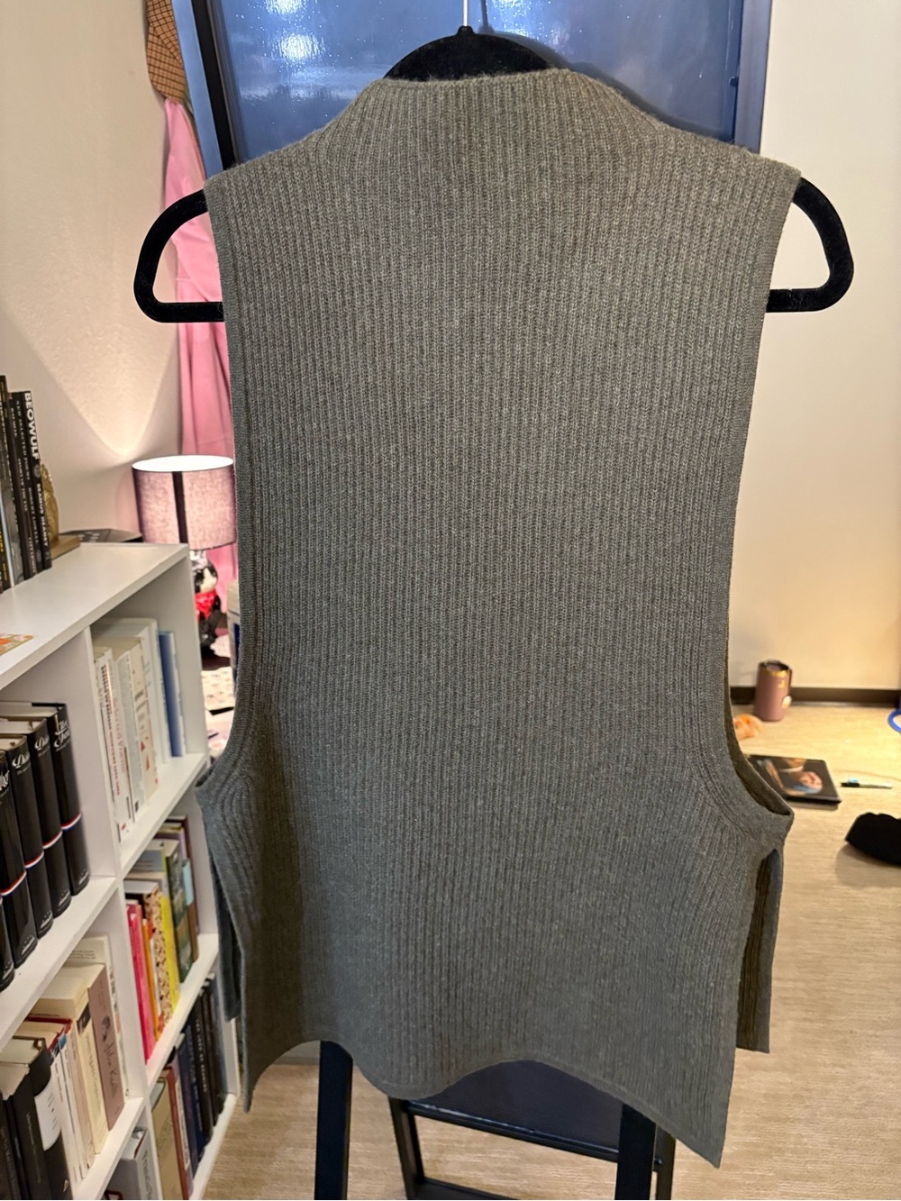 Skull Cashmere Mockneck Hi Low Vest Top Sleeveless - Picture 7 of 13